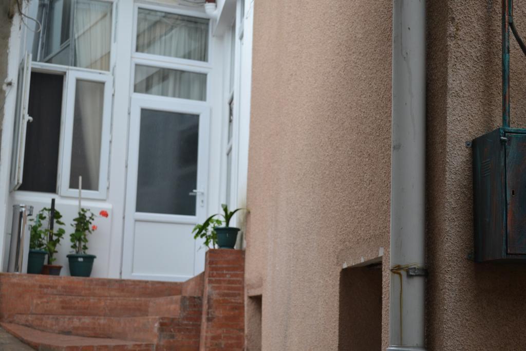 Your House In טביליסי מראה חיצוני תמונה